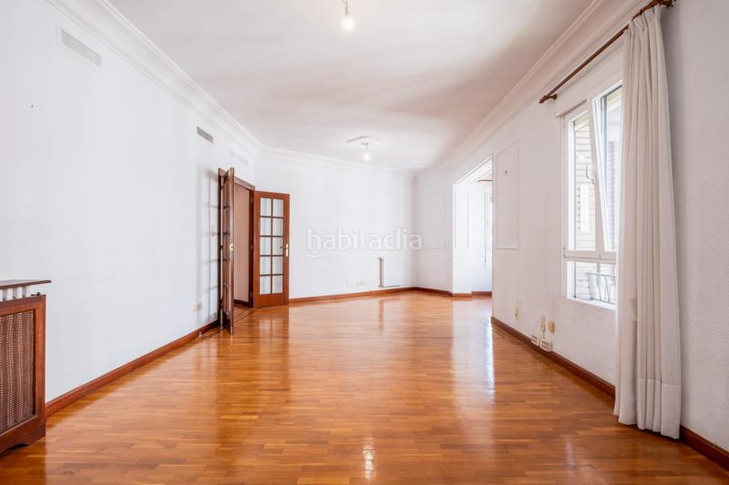 Foto dd1d88bf-cc9f-49be-b376-fd561df01dcf. Pis a paseo constitucion 31 a Paseo Independencia Zaragoza