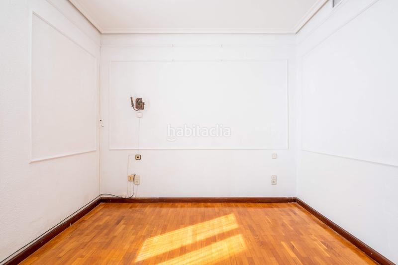 Foto ec92724d-2535-4ac0-a60b-425a61890ed9. Pis a paseo constitucion 31 a Paseo Independencia Zaragoza