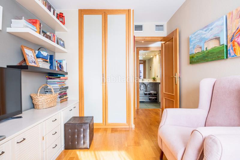 Foto 58811207-6c9f-4e4f-92da-6528ac9201eb. Appartamento con riscaldamento parcheggio piscina in Zaragoza