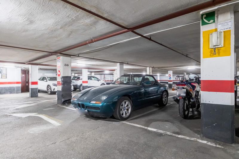 Foto 29580323-3b9d-4264-a9e2-0e9e9e9882d2. Aparcament cotxe a urbanizacion parque roma 18 a Zaragoza