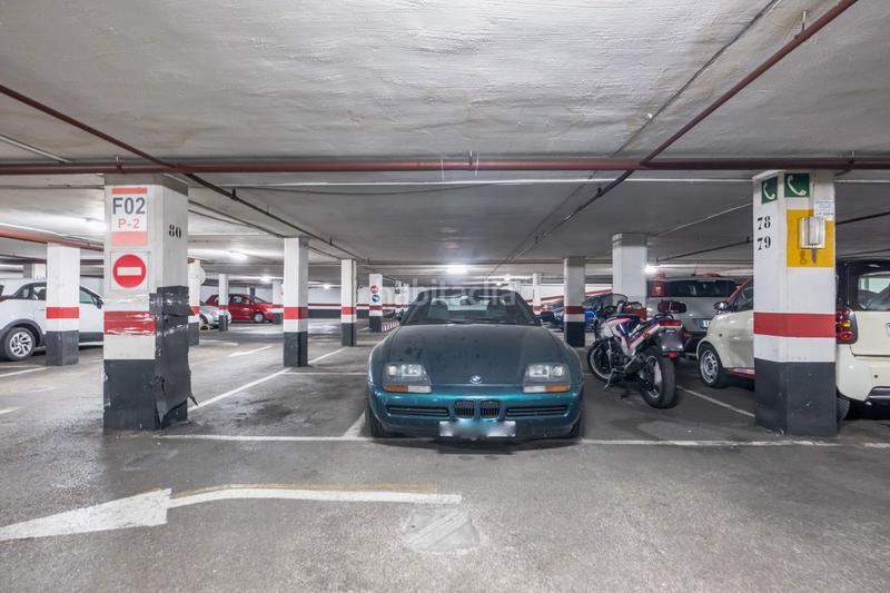 Foto 2f2d6815-fbc1-45b0-8368-b5a0941ddd4d. Aparcament cotxe a urbanizacion parque roma 18 a Zaragoza