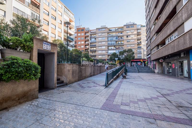 Foto fb3072e1-a0ca-4471-9af7-6b332669eb46. Aparcament cotxe a urbanizacion parque roma 18 a Zaragoza