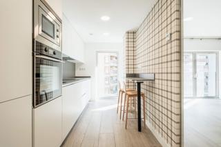 Lloguer Pis  Calle ramon y cajal, santiago 53. Moderno piso en el exclusivo edificio meliá, en pleno corazón de