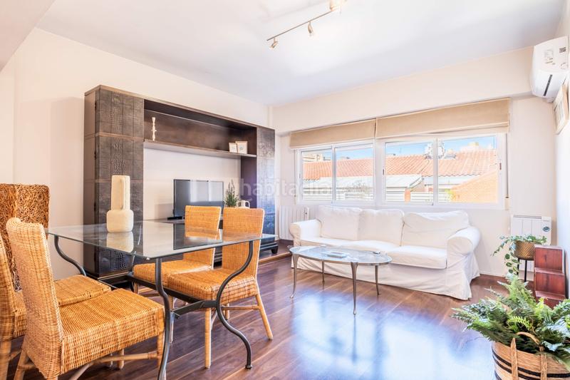 Foto 43c0761f-6996-4538-bd81-4823ddf3ed30. Ático en calle maestro estremiana 46 luz, calma y una terraza espectacular en Ruiseñores en Zaragoza