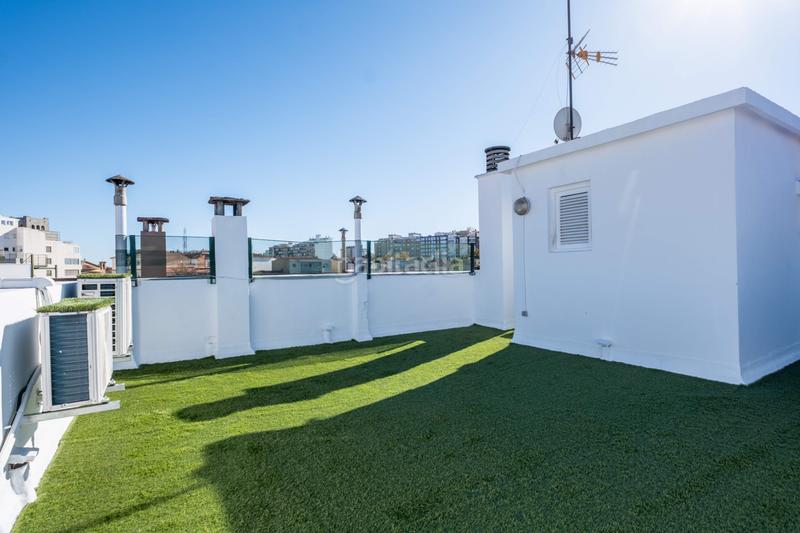 Foto 99342075-ed04-46dd-ae18-d378f1019d38. Ático en calle maestro estremiana 46 luz, calma y una terraza espectacular en Ruiseñores en Zaragoza