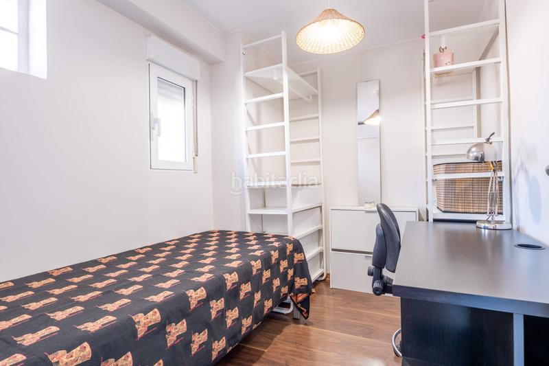 Foto b3bda6ab-1389-4991-af07-54e4e12762e5. Ático en calle maestro estremiana 46 luz, calma y una terraza espectacular en Ruiseñores en Zaragoza