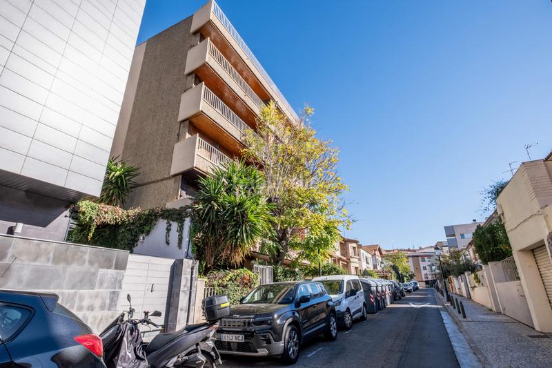 Foto bafe939e-1d0c-419d-8bb2-1a87e813606a. Ático en calle maestro estremiana 46 luz, calma y una terraza espectacular en Ruiseñores en Zaragoza