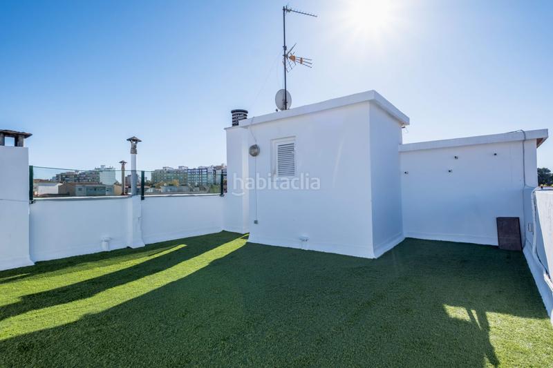 Foto c93b80df-fba8-4c94-915a-31a137245975. Ático en calle maestro estremiana 46 luz, calma y una terraza espectacular en Ruiseñores en Zaragoza