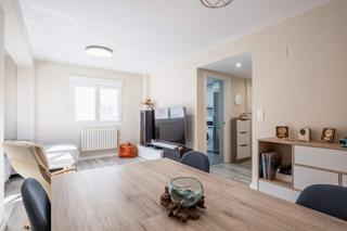 Piso  Calle sol 7. Tu nuevo hogar en calle sol  zona utrillas, a un paso de miguel