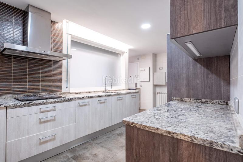 Foto 9bdb2d53-c312-4ded-870e-8555790793f5. Alquiler piso en plaza aragon 1 oportunidad única en plaza aragón 5 habitaciones mas garaje. en Zaragoza