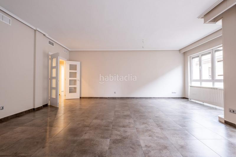 Foto e31a5fc8-a2d8-45f8-99f8-ef67a0dd86c2. Miete etagenwohnung in plaza aragon 1 in Paseo Independencia Zaragoza