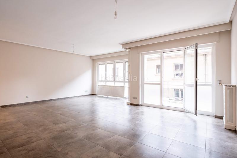 Foto 1f094585-f0c2-45e1-8f91-01c1a2e71659. Rent flat in plaza aragon 1 in Paseo Independencia Zaragoza