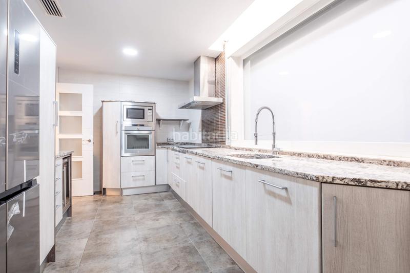 Foto 94b2a4df-e424-471a-bc53-bd77bbb09a07. Rent flat in plaza aragon 1 in Paseo Independencia Zaragoza