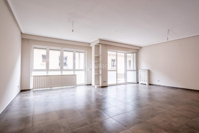Foto cfba75fd-8893-40a2-9d21-6e73d226a654. Rent flat in plaza aragon 1 in Paseo Independencia Zaragoza
