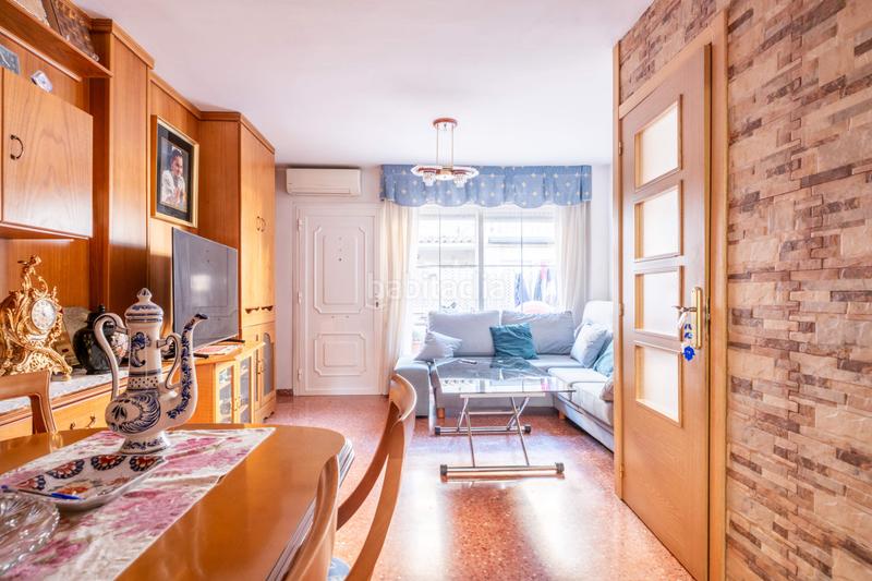 Foto 1003b9aa-2d38-4eb9-8846-859780929566. Maison jumelée dans calle gaspar torrente 81 dans Santa Isabel Zaragoza