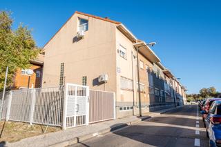 Maison jumelée  Calle gaspar torrente 81. Unifamiliar en santa isabel