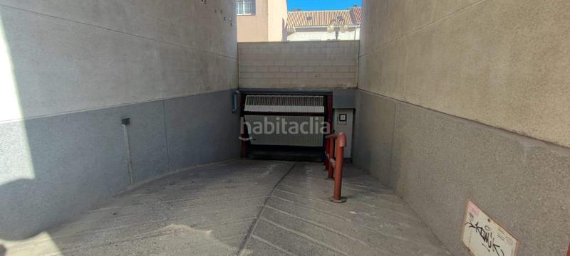 Foto 96759088-ec21-4e7b-9e60-f5b8a0a7d1e0. Maison jumelée dans calle gaspar torrente 81 dans Santa Isabel Zaragoza