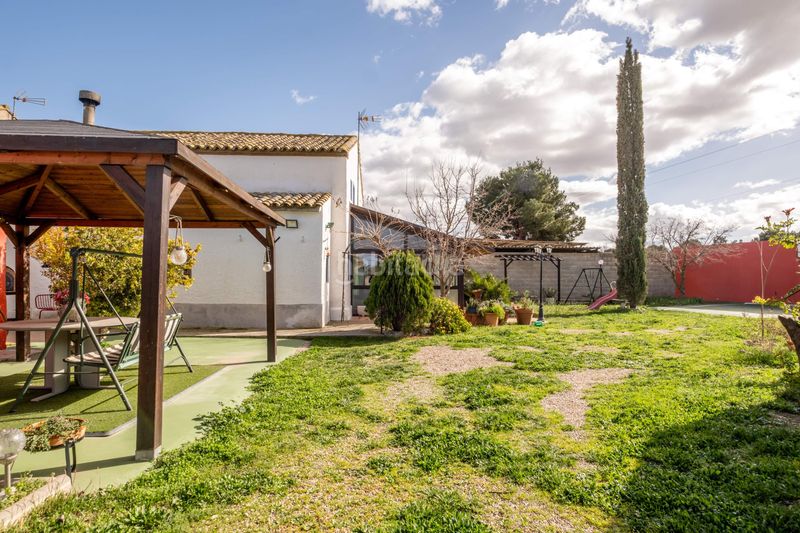 Foto d6e1ecdd-8f2c-4551-86c4-11f123fd20c1. Masia amb aparcament a San Gregorio Zaragoza