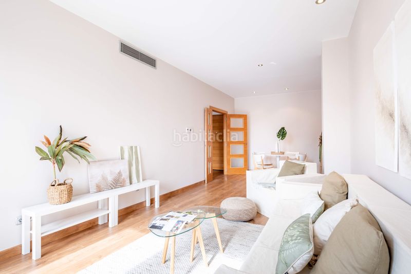 Foto a5c71555-fbed-4472-8ee8-3ababf03ad19. Pis amb calefacció aparcament a Alfonso Zaragoza