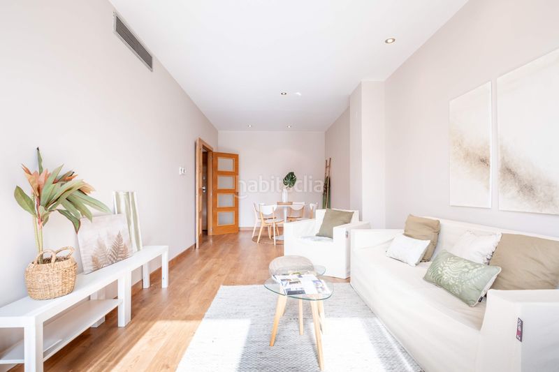 Foto eca0fc04-35f9-4756-88fb-72fe771d0bdd. Pis amb calefacció aparcament a Alfonso Zaragoza