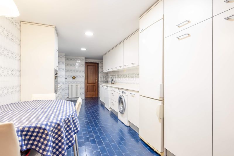 Foto 46a30035-5fe2-4a6f-98e1-fdc835539ed4. Pis a urbanizacion residencial paraíso 7 a Paseo Sagasta Zaragoza