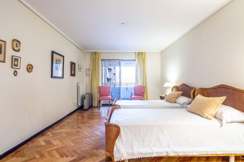 Foto e1d41ca7-4cde-4f94-9902-3e700275a103. Pis a urbanizacion residencial paraíso 7 a Paseo Sagasta Zaragoza