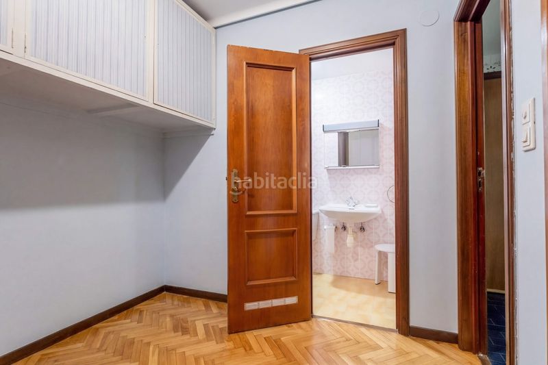 Foto e940397b-633c-48d8-9ded-ed82a6ef1024. Pis a urbanizacion residencial paraíso 7 a Paseo Sagasta Zaragoza