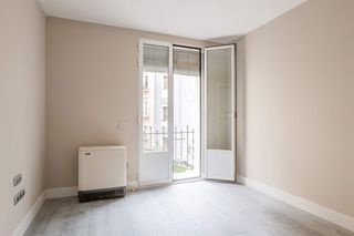 Flat in Calle de san félix 1. Luz natural y ubicación premium? tu nuevo hogar junto a la calle