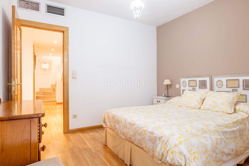 Foto 5c77ce07-2b37-4b0e-9e66-1c80ffb72438. Dúplex amb calefacció aparcament a Ruiseñores Zaragoza