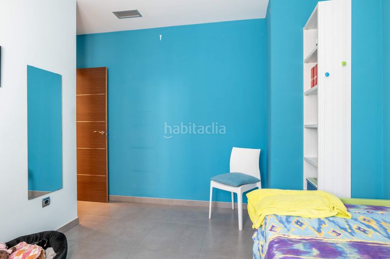 Foto 8557f363-55e3-4787-b2cd-8aa430340bd6. Edificio in Barbastro