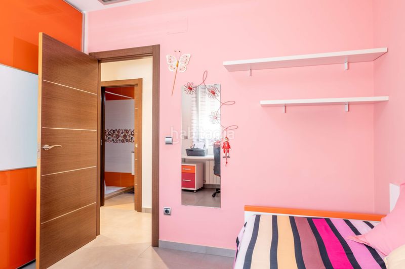 Foto a0203c5c-d3a9-4158-9946-dad6ba19a82f. Edificio in Barbastro