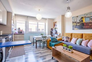 Penthouse  Calle de aries 46. Buscas un ático en valdefierro con terraza privada? tu oasis en