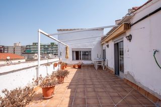 Àtic a Calle moncasi, jose 24. Atico con terraza céntrico