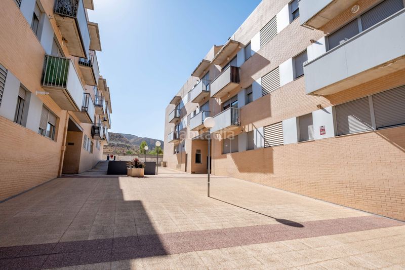 Foto c5fc55b0-b523-4d05-b16b-4a499bb75cb5. Etagenwohnung in calle de ramón y cajal 70 in Cadrete
