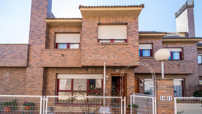 Foto 1b578023-1599-4569-9c84-90ac8f56f543. Casa a schiera in calle océano atlántico 19 in Valdefierro Zaragoza