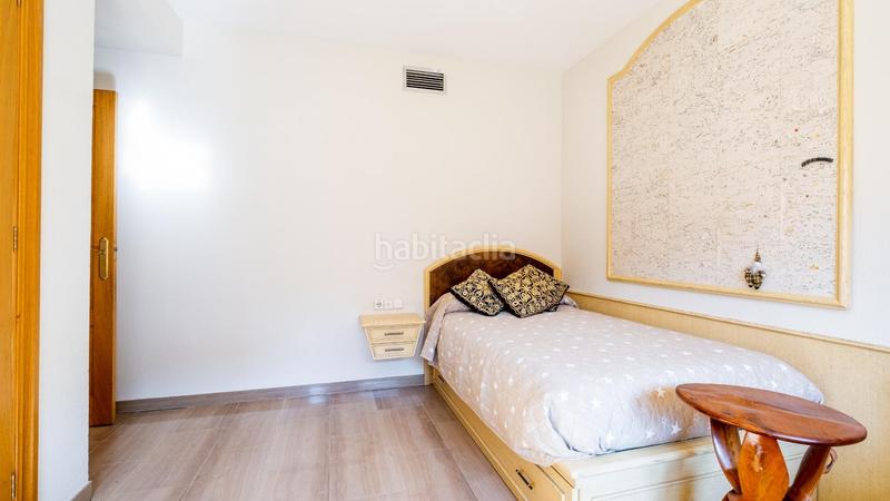 Foto 1bc0f63a-bba4-4291-80ed-df99926c75b7. Casa a schiera in calle océano atlántico 19 in Valdefierro Zaragoza