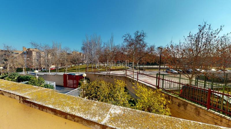 Foto 5ce69947-9b59-456c-b98f-d3975fc971ee. Casa a schiera in calle océano atlántico 19 in Valdefierro Zaragoza