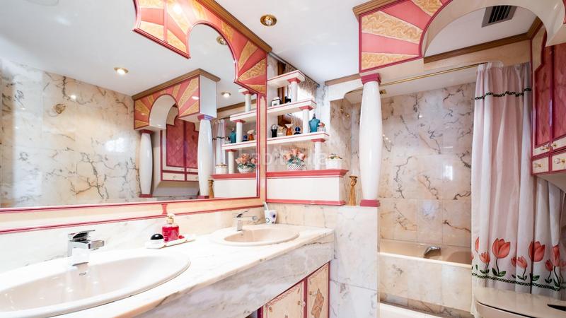 Foto b6d2f9e7-7693-4879-8377-c2493ed41af9. Casa a schiera in calle océano atlántico 19 in Valdefierro Zaragoza