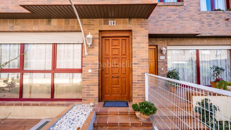 Foto eaa94039-882a-4c28-ad16-bbb54d43295e. Casa a schiera in calle océano atlántico 19 in Valdefierro Zaragoza