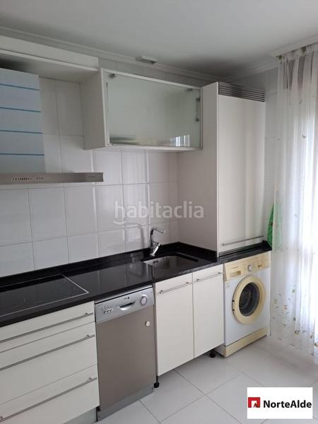 Foto 433c4995-a378-46de-878b-bc1cf7dfde9d. Piso se vende piso en ostende silvestre ochoa en Castro - Urdiales