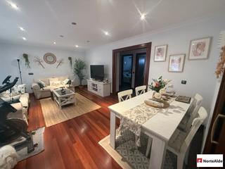Appartement à Rontegui-Pormetxeta. Se vende planta baja grande en rontegui