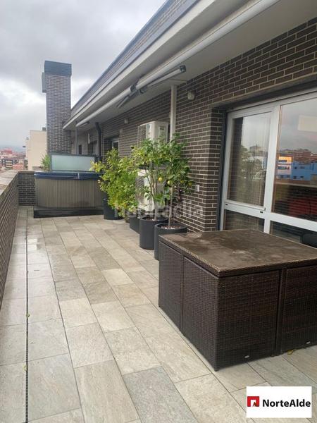 Foto 25eadc09-ce9f-465b-a442-4a1f8203f5d0. Attico con riscaldamento parcheggio in Lasesarre Barakaldo