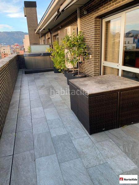 Foto 31bf04af-6fd3-4ddc-9454-8af50c1b1143. Attico con riscaldamento parcheggio in Lasesarre Barakaldo