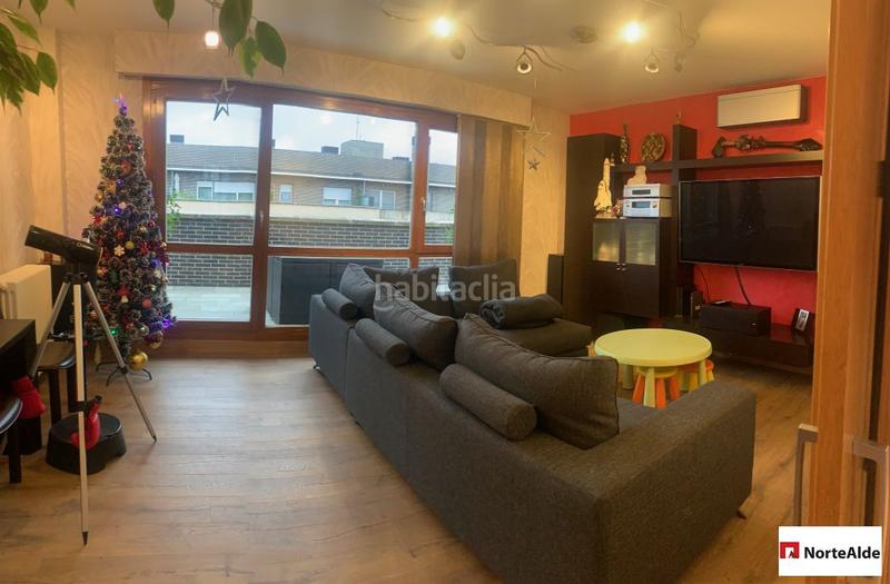 Foto 3e56cd17-6a0b-464b-b057-f0f5c64ad849. Attico con riscaldamento parcheggio in Lasesarre Barakaldo