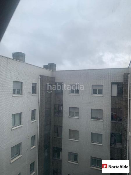 Foto 5c1b3170-4f8b-4294-a65e-d82d87672650. Attico con riscaldamento parcheggio in Lasesarre Barakaldo