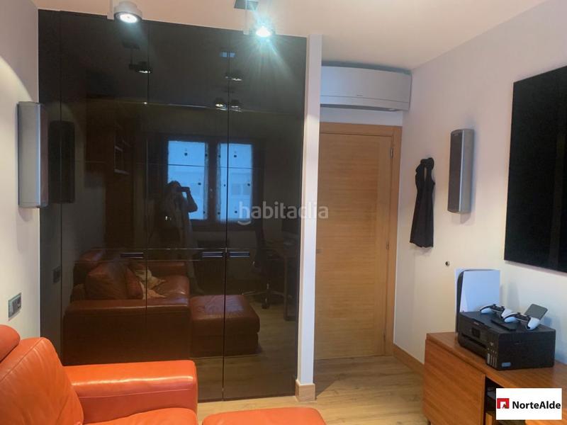 Foto a5a232c9-8bde-49f5-b120-02006674dc0b. Attico con riscaldamento parcheggio in Lasesarre Barakaldo