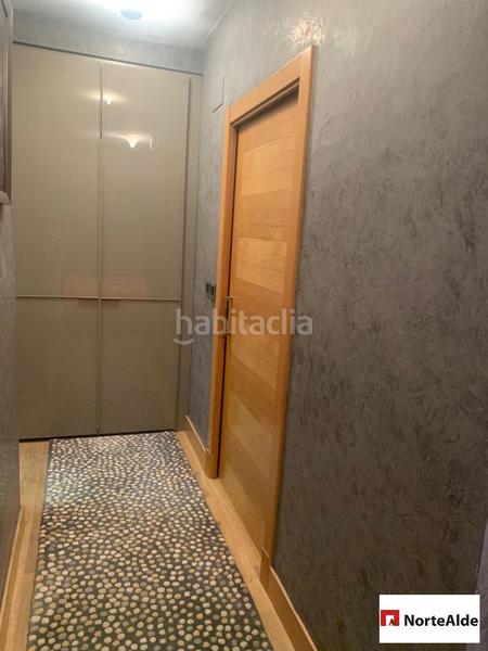 Foto e485848c-7606-4be3-a7fc-97602eb11742. Attico con riscaldamento parcheggio in Lasesarre Barakaldo