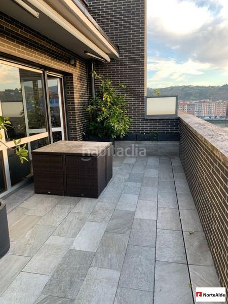 Foto f4b05a00-062b-42a3-97c6-64af6bd33253. Attico con riscaldamento parcheggio in Lasesarre Barakaldo