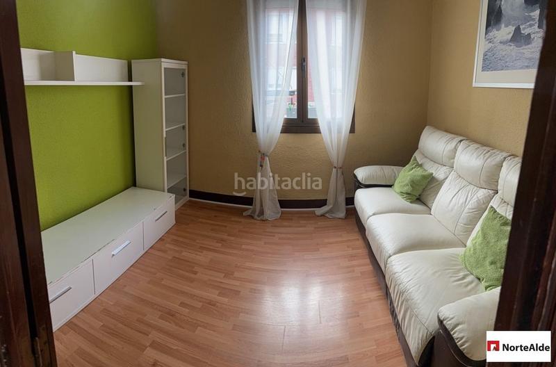 Foto b8a82dca-5528-40bf-89f0-22f4c7e72463. Etagenwohnung mit heizung in Bagatza - S. Vicente Barakaldo