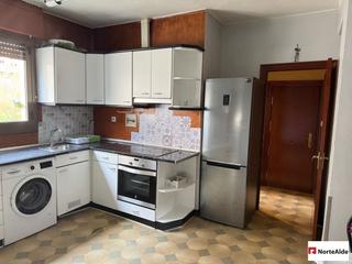 Pis a Bagatza - S. Vicente. Se vende piso en el grupo unquinesa